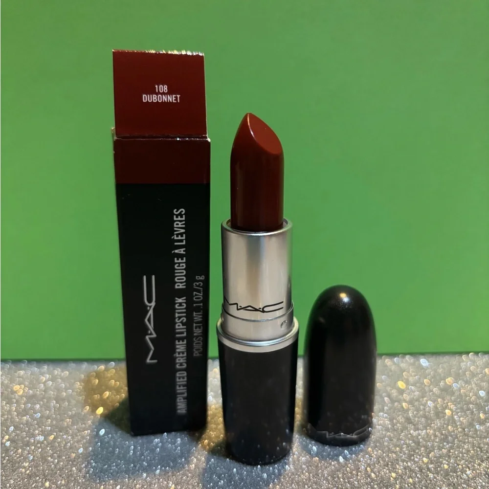 BNIB! MAC Amplified Crème Lipstick in DUBONNET 108 💄💋